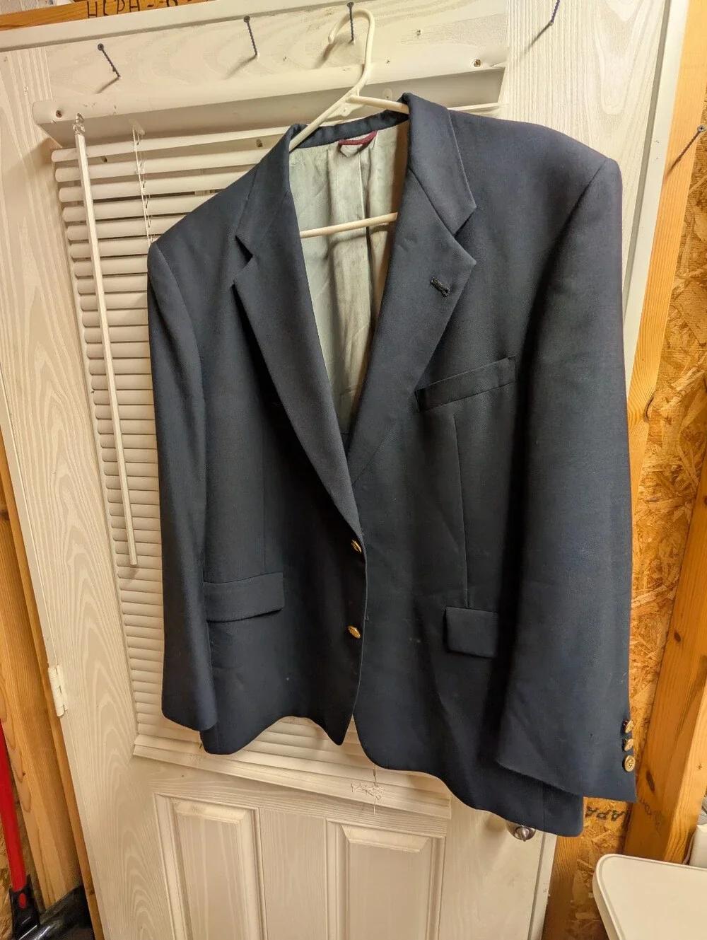 Men's (44s) Navy Blue Blazer with Gold Buttons
